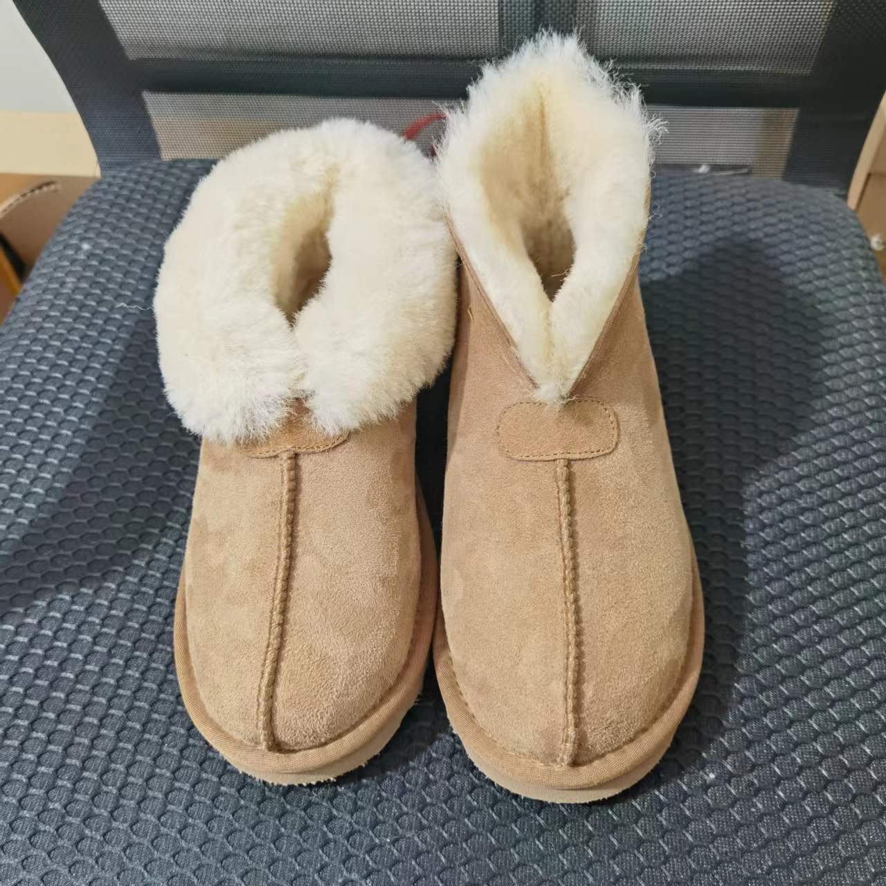 Women's Fashionable Suede Fur Snow Boots - EnigmaParis