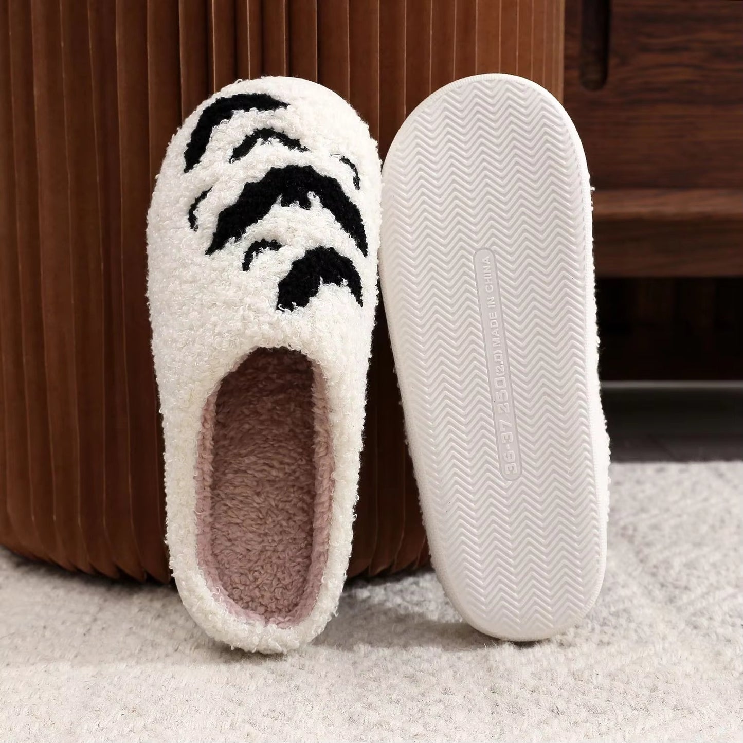 Thick-soled Cozy Furry Cotton Slippers For Women And Men